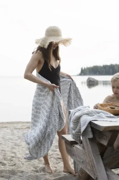 Lapuan Kankurit RUUSU X HVITTRÄSK jättipyyhe^ Pellavapyyhkeet
